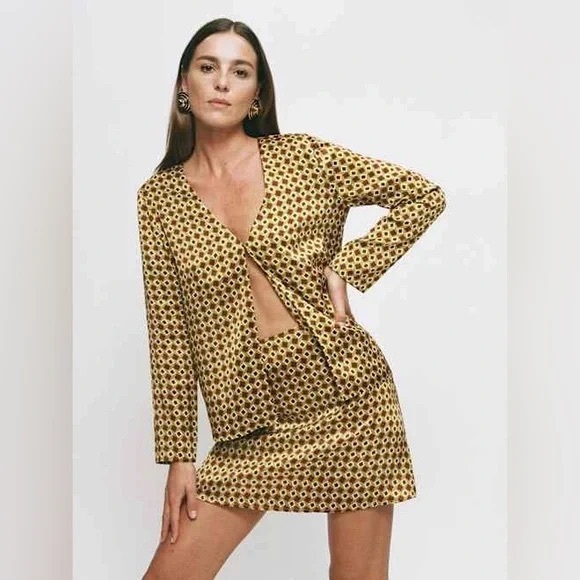 Reformation Benson Silk Skirt in Mezzanine XS - Picture 2 of 4